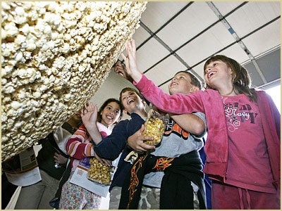popcorn_ball_01.jpg